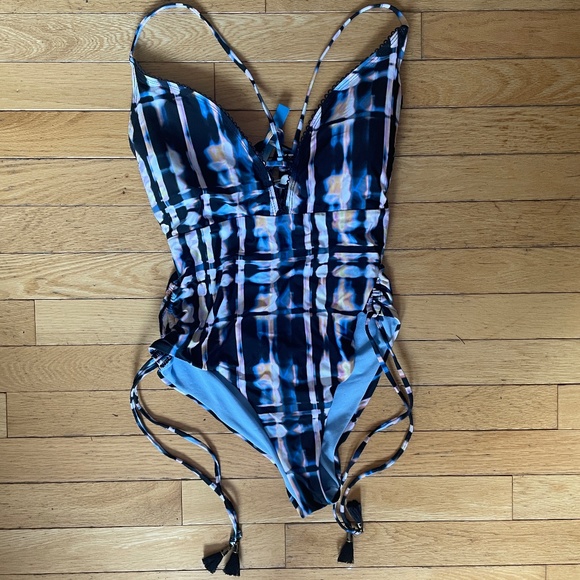Brand New Lucky Brand Multi-Coloured One-Piece Swimsuit - Picture 3 of 14